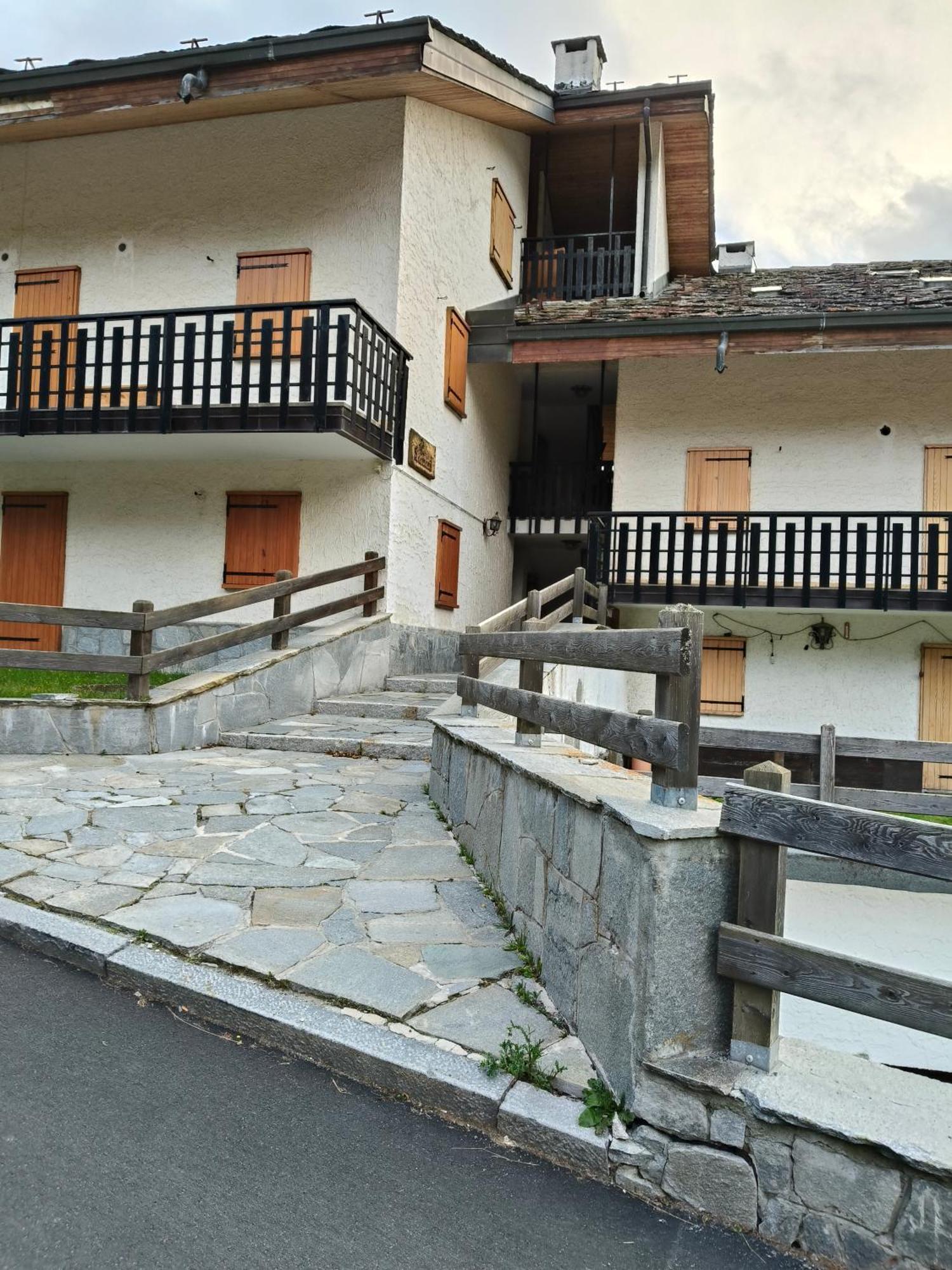 Champoluc Apartment Exterior foto